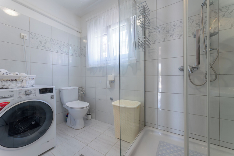 Bathroom 4, Apartment Adria, Trogir