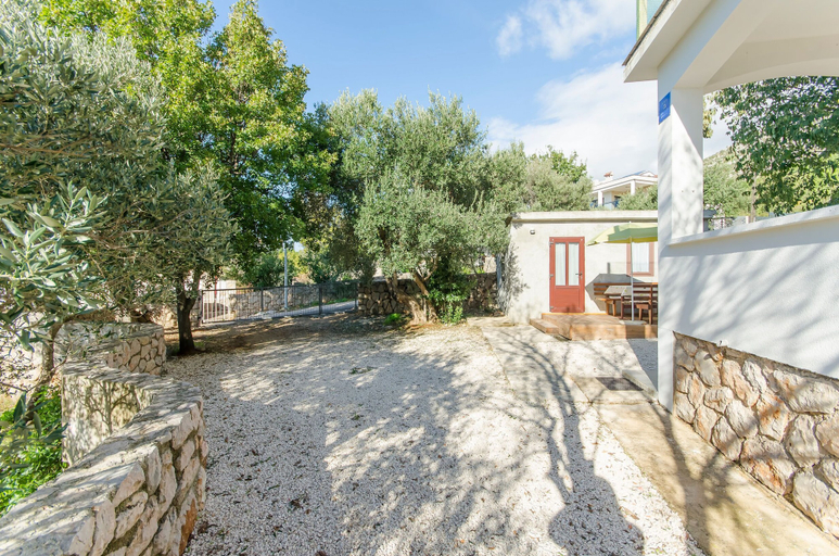 Exterior & Views 2, Apartment Nika, Starigrad