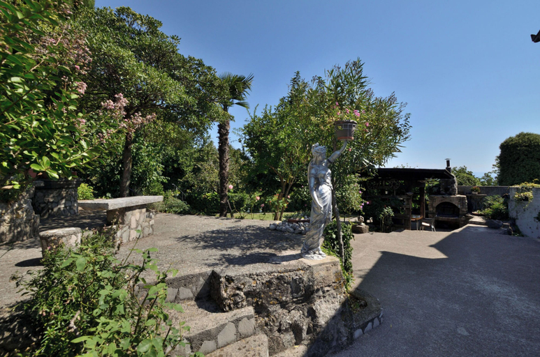 Courtyard 2, Apartments Haldej, Mošćenička Draga