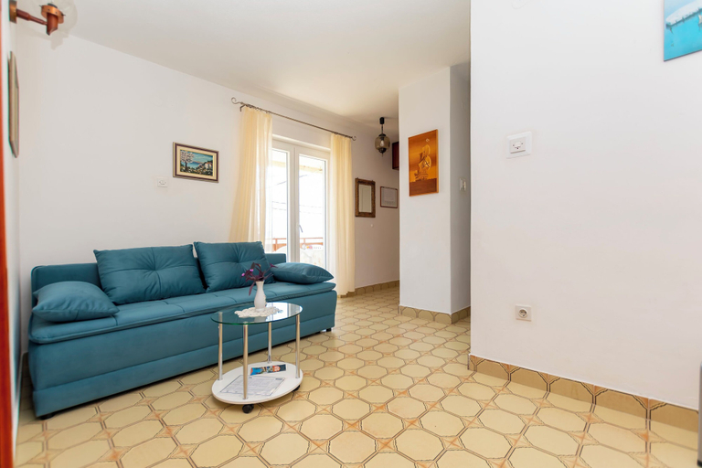 Others 5, Apartment Mirja, Omiš