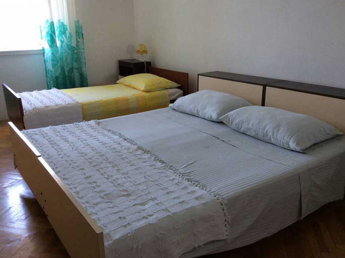 Room 4, Apartments Sova, Postira