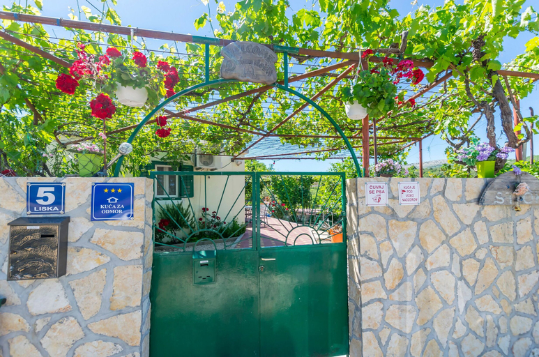Others 4, House Green Paradise, Šibenik