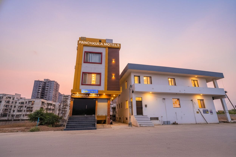 Exterior & Views 2, Fabescape Panchkula Motels, Panchkula