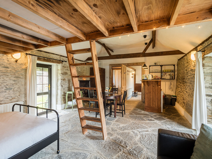 Reception 2, Ventry Farm Cottages