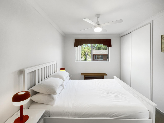 Bedroom 3, Beachside 3-Bed Apartment with Garage Parking, Eurobodalla