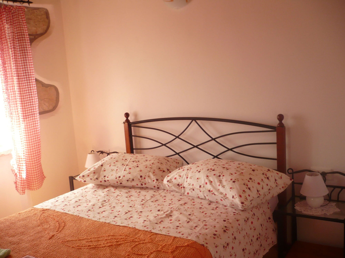 Room 4, House Dragica, Cres