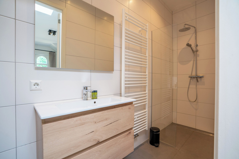 Bathroom 3, Utrecht City Apartments Maliesingel, Utrecht