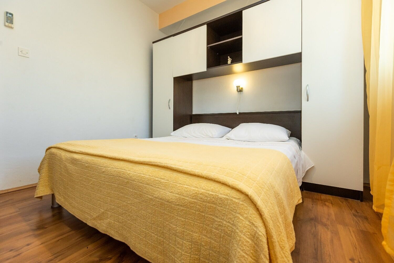 Room 5, Apartments Vesna, Sali