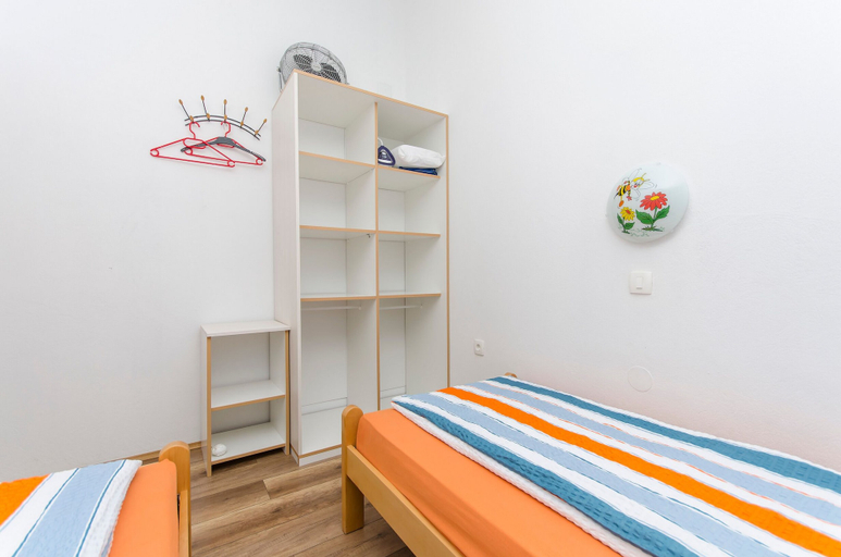 Room 2, Apartments Anka, Vir