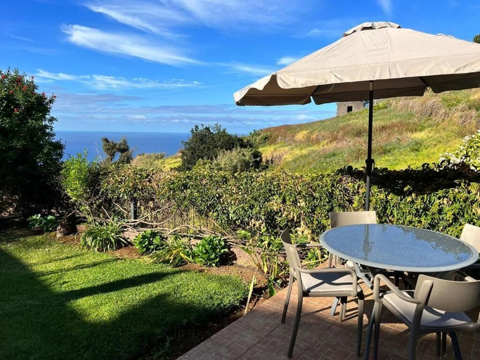 Outdoor dining 5, Blooming Botanic Houses, Calheta