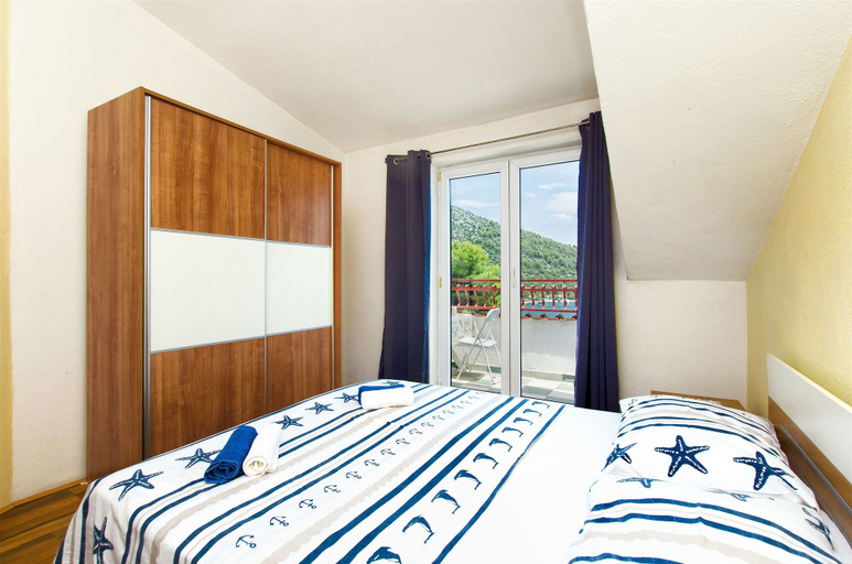 Bedroom 4, Apartments Martina, Marina