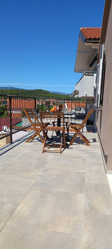 Others 3, Apartments Hvaranin, Stari Grad