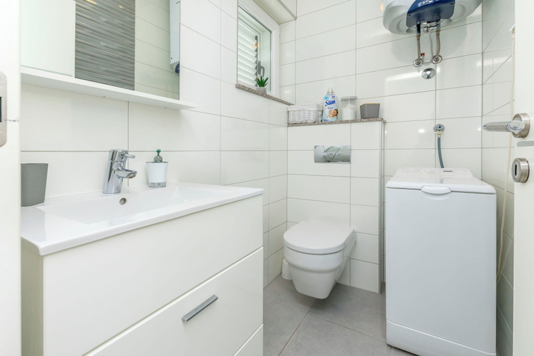 Bathroom 4, Apartment Belle Vue, Primošten