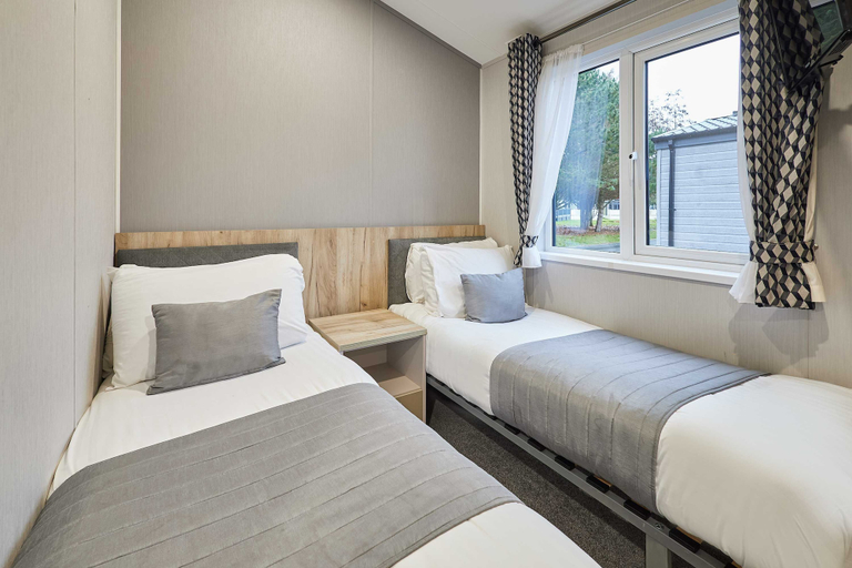 Room 5, Host Stay Black Moorhen Lodge, East Riding of Yorkshire