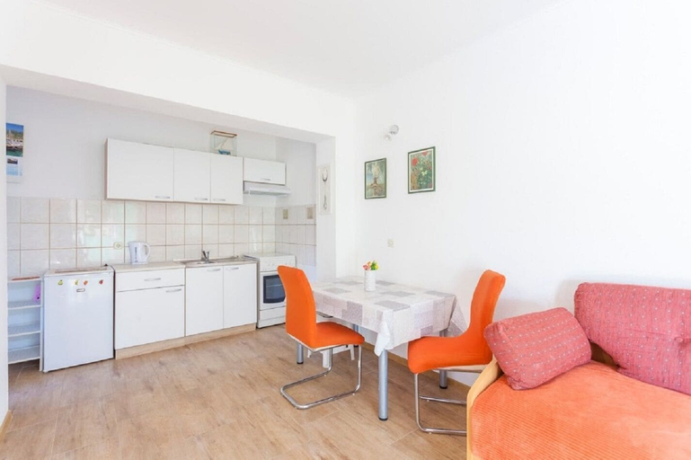 Others 5, Apartments Tomislava, Makarska