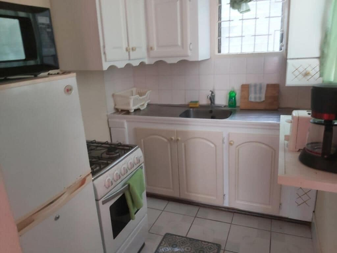 Private kitchen 3, Ocean View Rockley by BLR