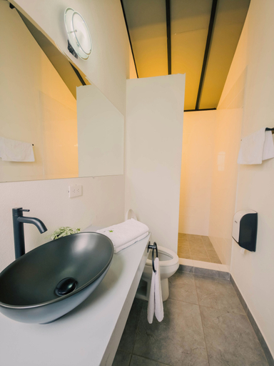 Bathroom 3, NEW STAR CENTER, Rionegro