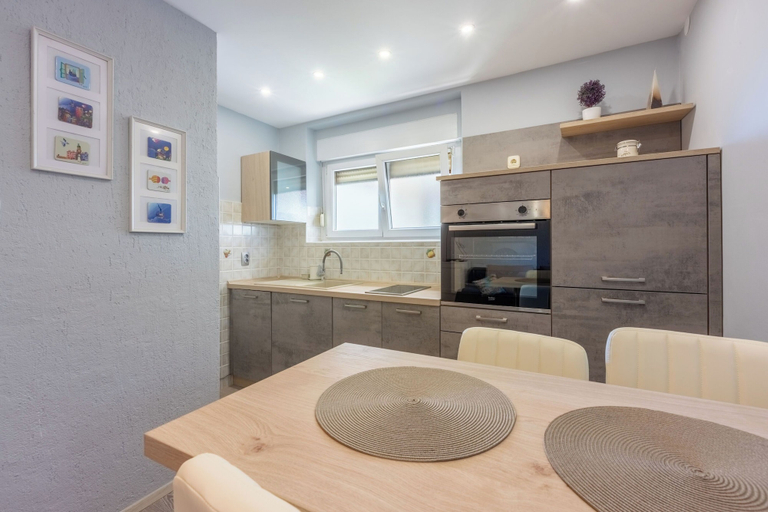 Others 5, Apartments Milica, Crikvenica