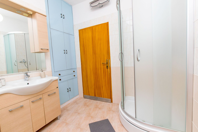 Bathroom 4, Apartment Vinka, Kaštela
