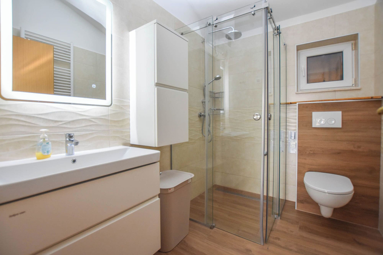 Bathroom 3, Villa Marina, Benkovac