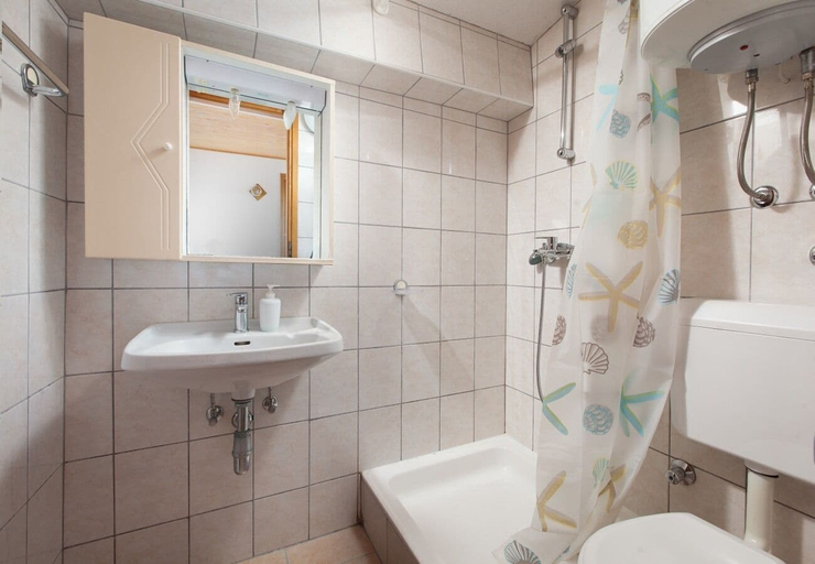 Bathroom 3, Apartment Ante M, Brela