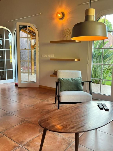 Interior 4, Blooming Botanic Houses, Calheta