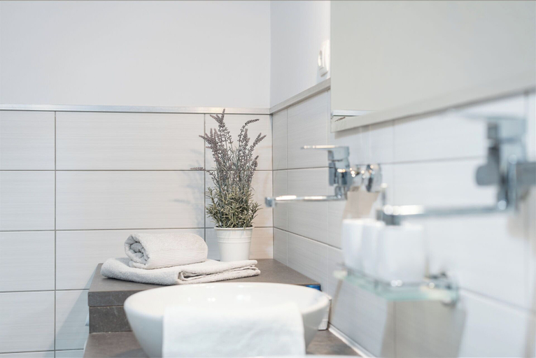 Bathroom 4, Villa Roko, Vir