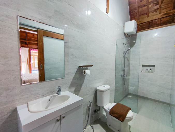 Bathroom 3, Aming Villa Balangan, Badung