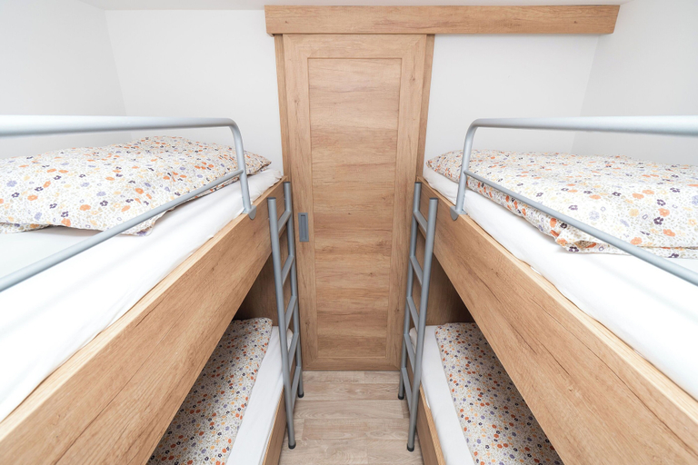 Room 2, Mobile Home Banovi Dvori IV, Tisno