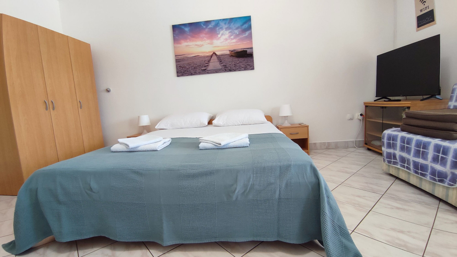 Bedroom 4, Apartments Hilda, Crikvenica
