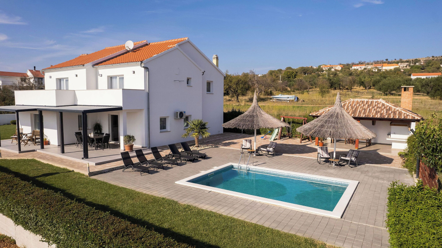 Pool 4, Villa Petrel, Pakoštane