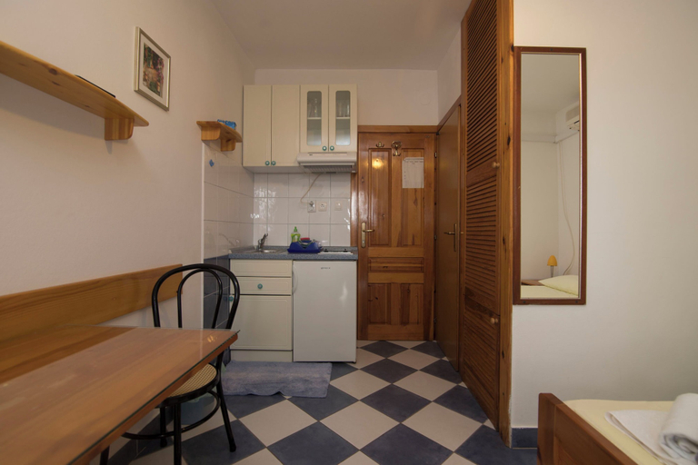 Others 5, Apartments Jadranka, Sućuraj