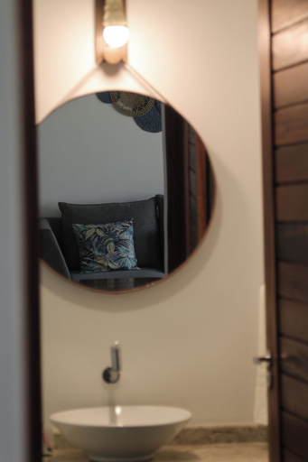 Bathroom 3, Villa Conduru, Cruz