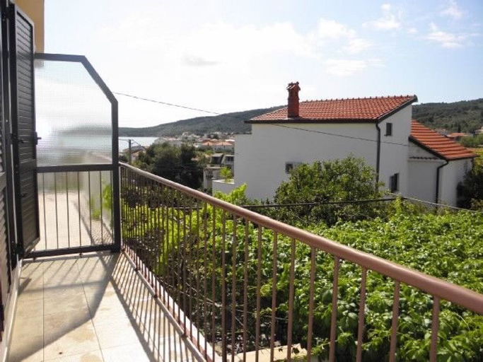 Others 4, Apartment Anton, Trogir