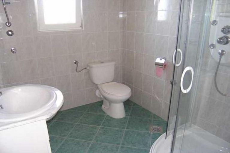 Bathroom 3, Apartments Ruzica, Vis