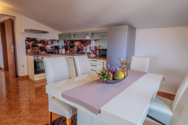 Others 4, Apartments Lady 2, Novi Vinodolski