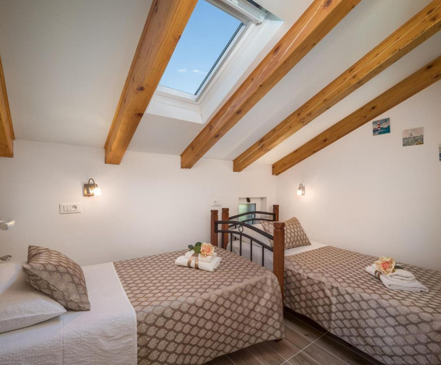 Room 3, Villa Bravura, Milna