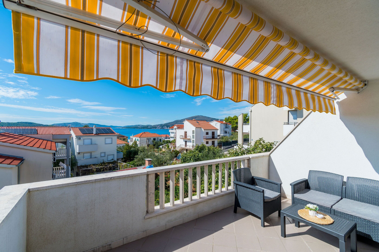 Others 5, Apartments Tily, Okrug