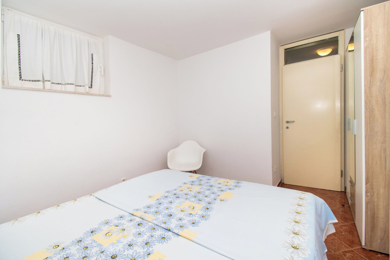 Room 2, Apartment Pave by Zamalin Beach, Vodice