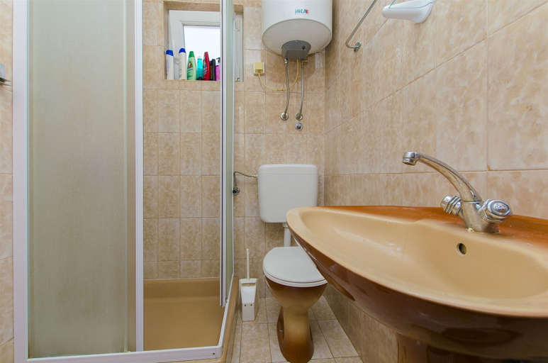 Bathroom, House Andelka, Supetar