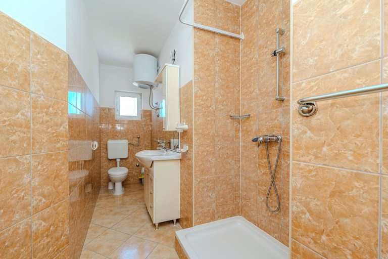 Bathroom 3, Apartments Mlado, Privlaka