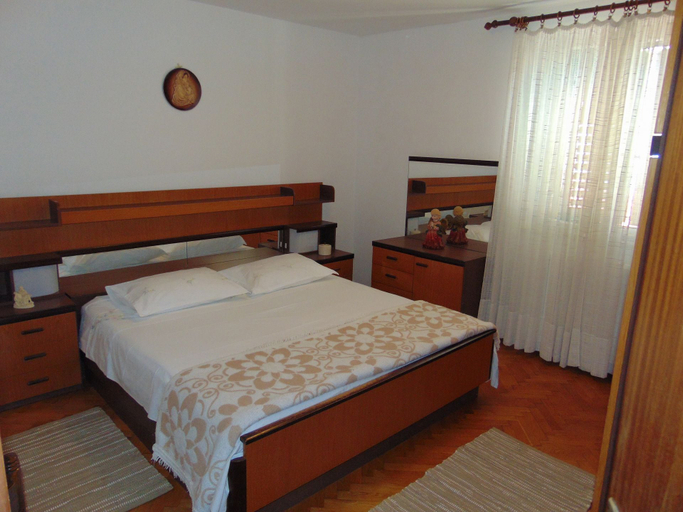 Bedroom 3, Apartment Fran, Postira