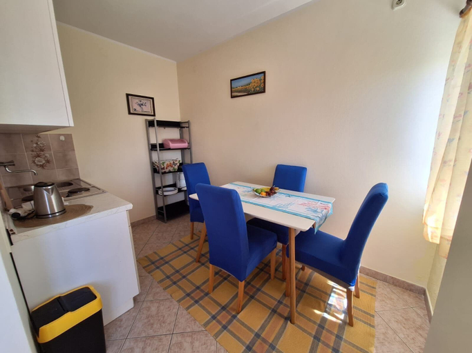 Private kitchen 5, Apartments Domino, Crikvenica