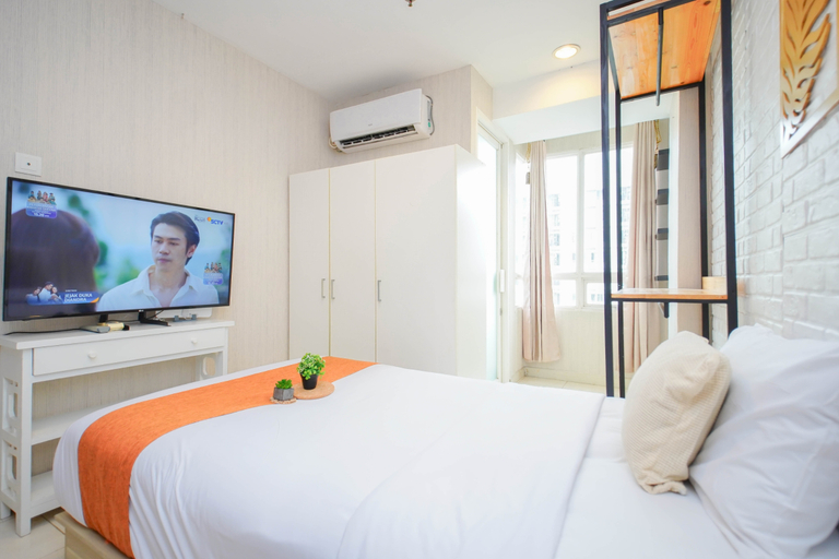 Bedroom 5, Comfortable Classic Studio at Apartment Cinere Bellevue Suites By Travelio, Depok