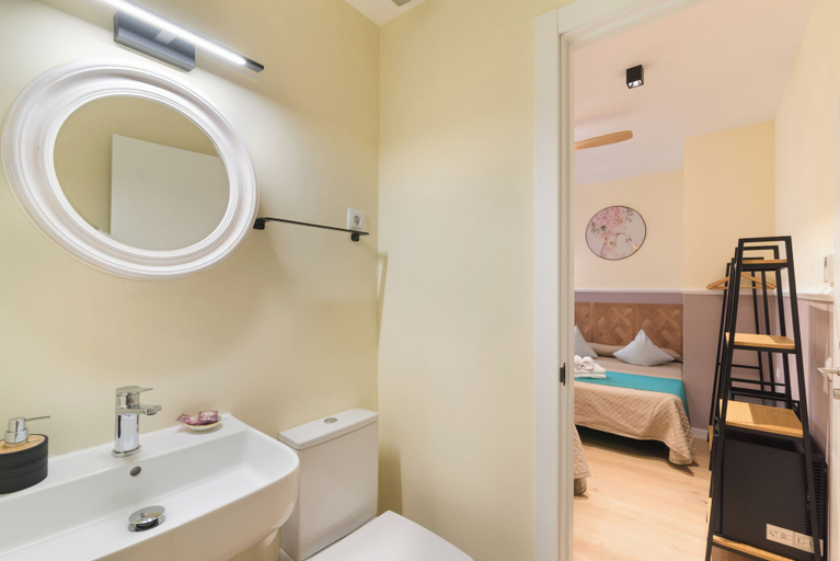 Others 5, Hostal Evocare Madrid, Madrid