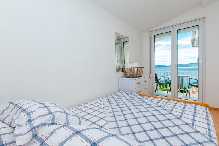 Others 3, Apartment Terezija, Omiš