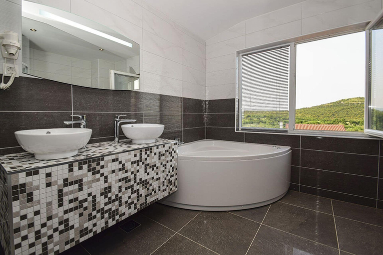Bathroom 4, Villa Julija, Vodice