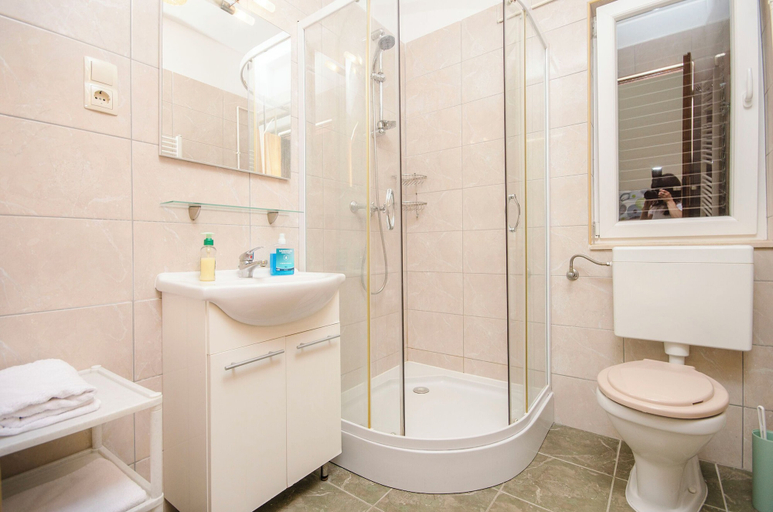 Bathroom 3, Apartments Peaceful Port, Vodice