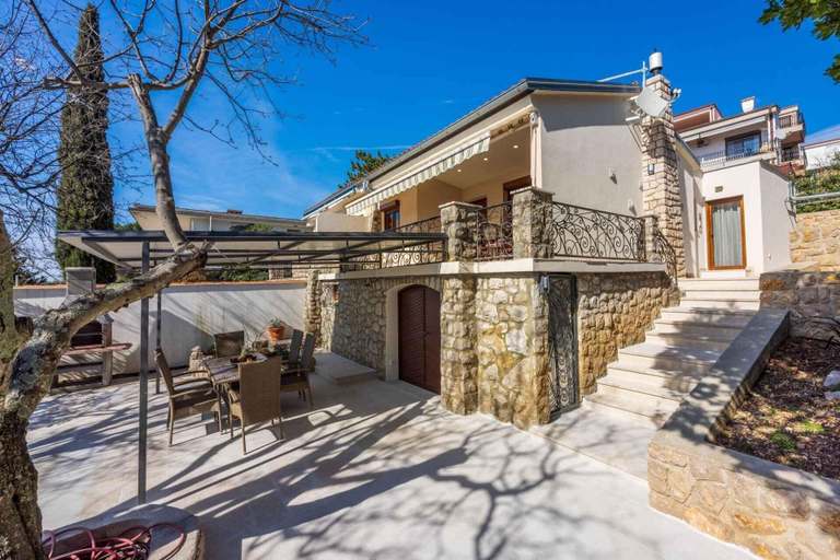 Building design 3, House Viktoria, Crikvenica