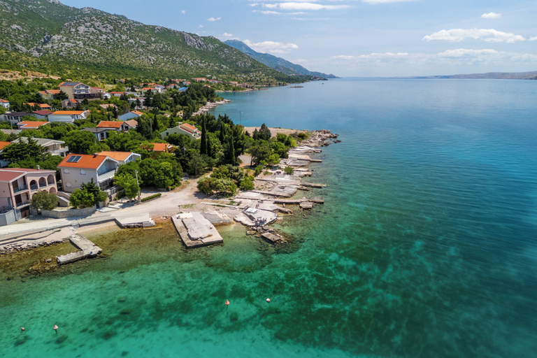 Beach 2, Apartments Bono, Karlobag